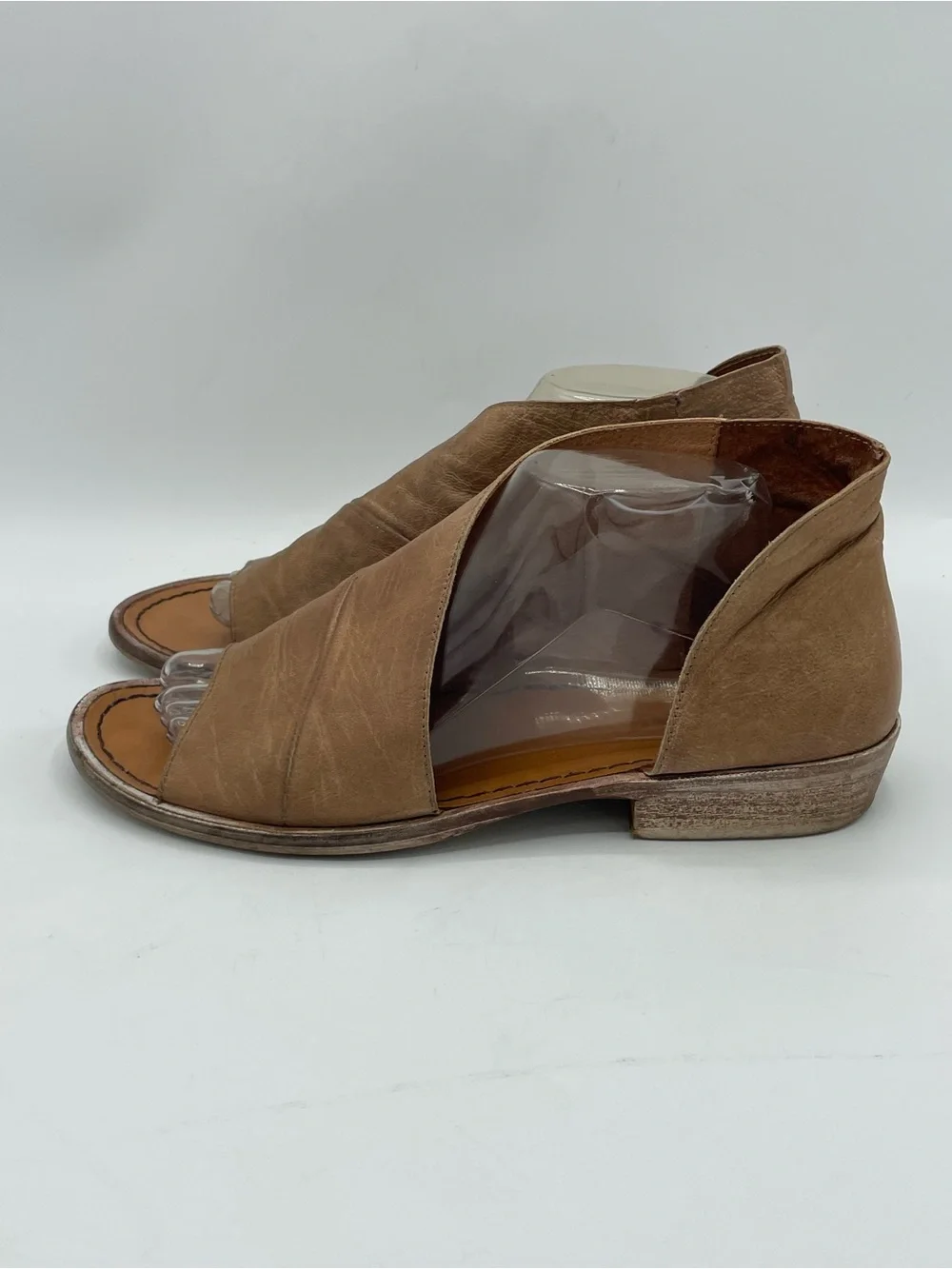 Free People Mont Blanc Tan Distressed Boho Festival Leather D’Orsay Sandal.